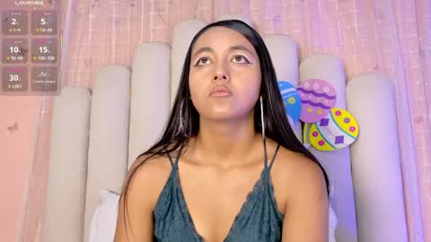 Snapshot of hollyyqueen_ chatting on May 1, 2026, 7:40 pm Hollyy online show from May 1, 2026, 7:40 pm