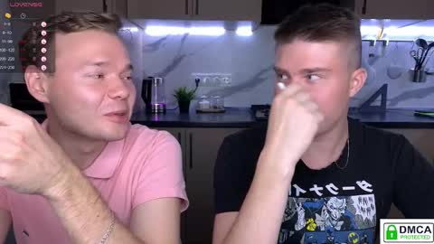 Snapshot of holy_eggs_00 chatting on September 23, 2025, 6:44 pm holy_eggs_00 online show from September 23, 2025, 6:44 pm