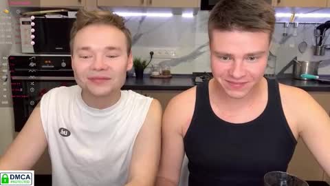 Snapshot of holy_eggs_00 chatting on October 8, 2025, 6:16 pm holy_eggs_00 online show from October 8, 2025, 6:16 pm