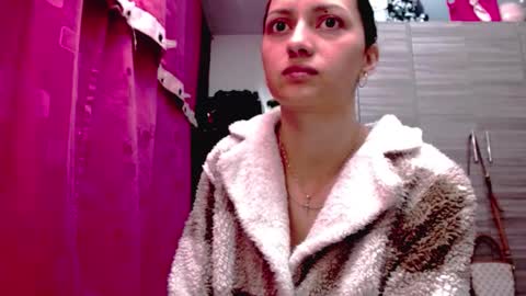 Juli online show from February 11, 2026, 4:39 am