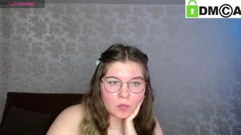 Welcome guys  Pleasure to see you all here  My name is MichaelaTip menu is active Private is open  online show from January 29, 2025, 9:33 am