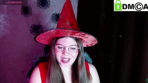 Snapshot of holy_michela chatting on October 30, 2025, 2:46 am Welcome guys Pleasure to see you all here My name is MichaelaTip menu is active Private is open online show from October 30, 2025, 2:46 am