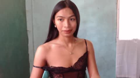 yoshi online show from April 14, 2026, 3:23 am