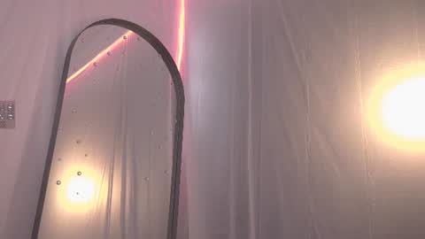 Snapshot of honeeeey_ chatting on July 15, 2026, 10:26 pm honeeeey_ online show from July 15, 2026, 10:26 pm