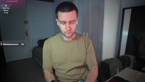 Snapshot of honestandrew chatting on February 4, 2025, 1:38 pm Andrew online show from February 4, 2025, 1:38 pm