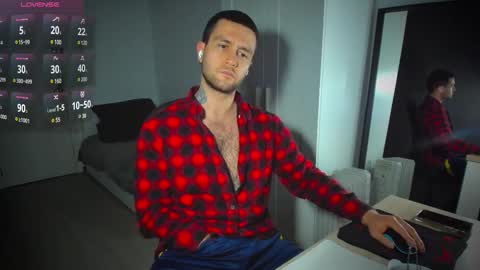 Snapshot of honestandrew chatting on February 16, 2025, 5:59 pm Andrew online show from February 16, 2025, 5:59 pm