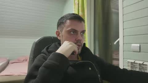 Snapshot of honesttojoy chatting on October 18, 2025, 6:08 pm Henry online show from October 18, 2025, 6:08 pm