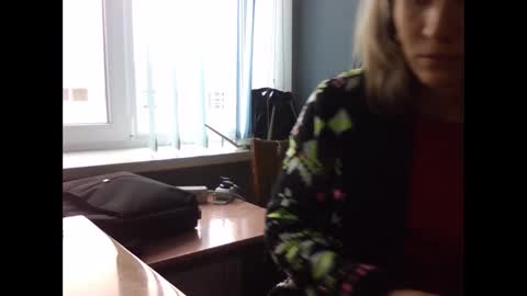 honey0bunny35 online show from December 3, 2024, 9:55 am