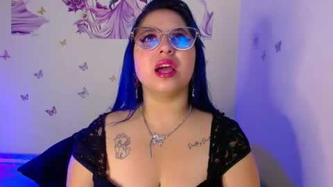 mimi online show from October 1, 2025, 11:27 am