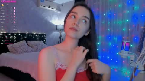 Snapshot of honey_chantal chatting on January 10, 2026, 7:59 pm Chantal online show from January 10, 2026, 7:59 pm