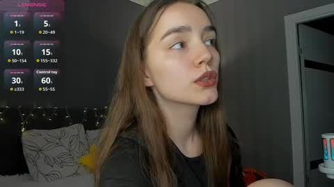 Snapshot of honey_chantal chatting on June 9, 2026, 7:47 pm Chantal online show from June 9, 2026, 7:47 pm