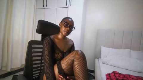 honey drop online show from April 14, 2026, 12:00 pm