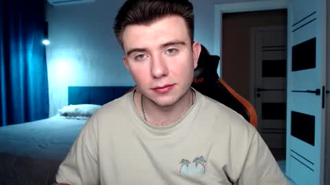 Wolfy online show from December 14, 2025, 10:25 pm