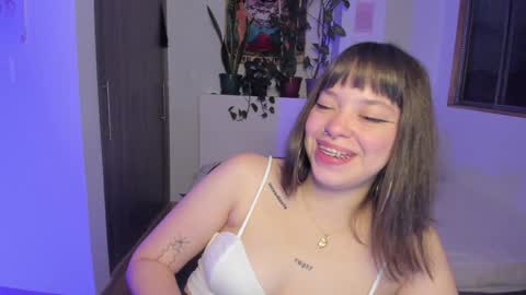 Snapshot of honey_hoe chatting on January 10, 2025, 2:04 am Lau online show from January 10, 2025, 2:04 am