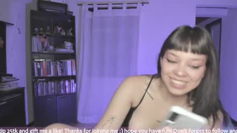 Snapshot of honey_hoe chatting on May 8, 2026, 1:33 am Lau online show from May 8, 2026, 1:33 am