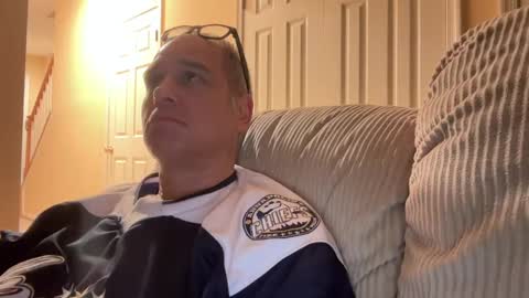 honey_man14 online show from December 9, 2024, 2:34 am