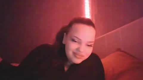 honey_miracle online show from June 19, 2026, 5:28 pm