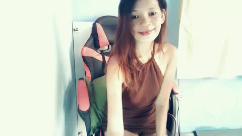 Snapshot of honey_mollyxx chatting on May 30, 2026, 11:24 pm honey_mollyxx online show from May 30, 2026, 11:24 pm