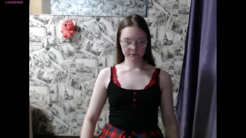 Lina online show from December 11, 2024, 3:15 pm