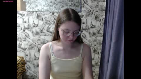 Lina online show from January 20, 2025, 3:07 pm