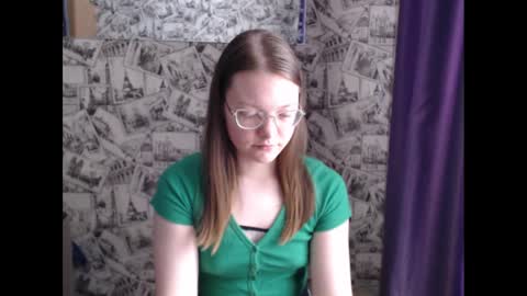 Lina online show from February 15, 2025, 9:38 am