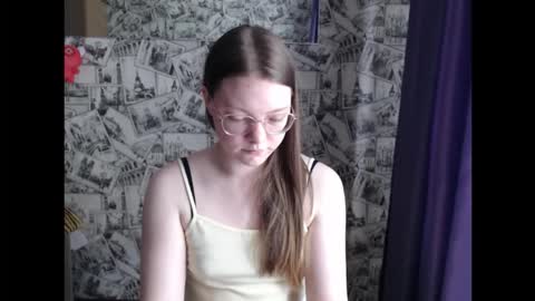 Lina online show from September 17, 2025, 9:00 am