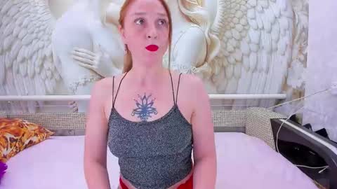 Snapshot of honey_rabbits chatting on February 16, 2026, 10:33 am CHRISTIE and HERALD online show from February 16, 2026, 10:33 am