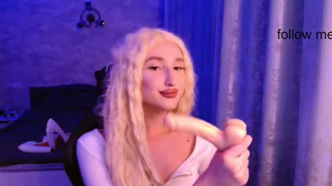 Snapshot of honey_sunset chatting on November 6, 2025, 5:36 pm honey_sunset online show from November 6, 2025, 5:36 pm