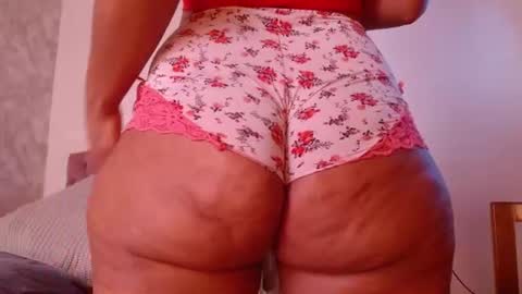Snapshot of honey_sweet8 chatting on July 3, 2026, 3:18 pm Honey-Sweett online show from July 3, 2026, 3:18 pm