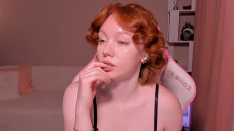 honeyautumn online show from January 5, 2025, 12:20 am