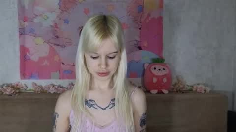 Lisa online show from March 25, 2026, 4:51 am