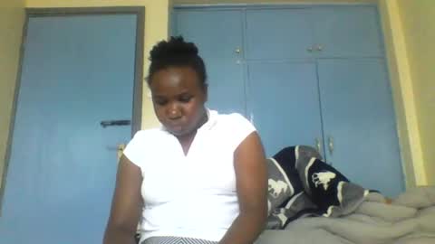 Honeymuny online show from November 9, 2025, 12:25 pm