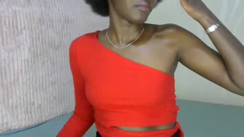 Snapshot of honeypie78 chatting on September 11, 2025, 2:00 am Becky online show from September 11, 2025, 2:00 am