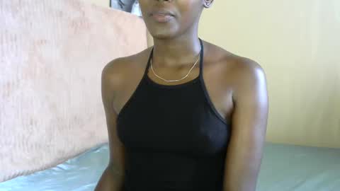 Snapshot of honeypie78 chatting on September 18, 2025, 12:40 pm Becky online show from September 18, 2025, 12:40 pm