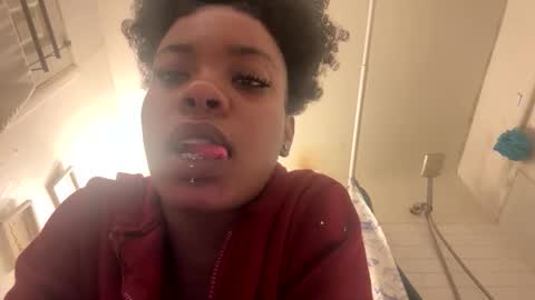 honeypott01 online show from April 6, 2026, 1:01 pm