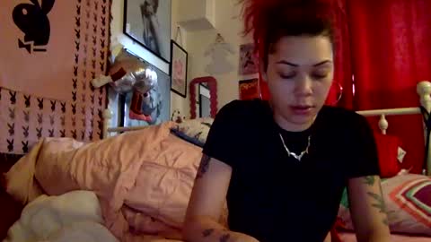 Snapshot of honeyruby chatting on January 6, 2025, 8:07 pm Ruby Sparks online show from January 6, 2025, 8:07 pm