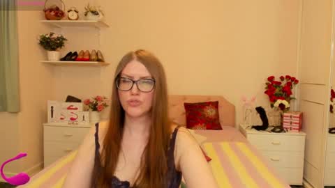 honeywinexs online show from July 3, 2026, 1:50 pm