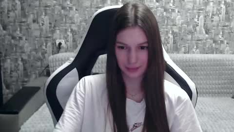 Nancy online show from January 7, 2025, 12:20 pm