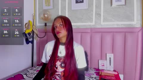 Snapshot of hoollyhendrix chatting on February 20, 2026, 9:26 pm holly online show from February 20, 2026, 9:26 pm