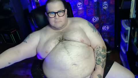 Snapshot of hoosierdaddyxl chatting on October 29, 2025, 4:53 pm Sir online show from October 29, 2025, 4:53 pm