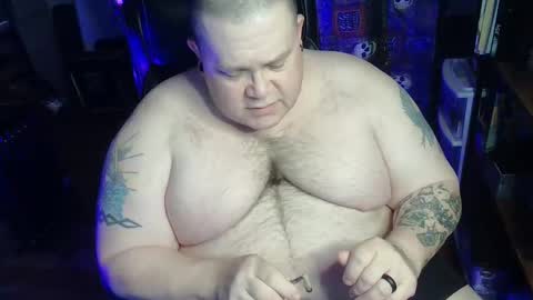 Snapshot of hoosierdaddyxl chatting on November 17, 2025, 5:13 am Sir online show from November 17, 2025, 5:13 am