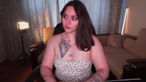 Snapshot of hoot_owl_cb chatting on May 22, 2026, 2:19 am Karina online show from May 22, 2026, 2:19 am