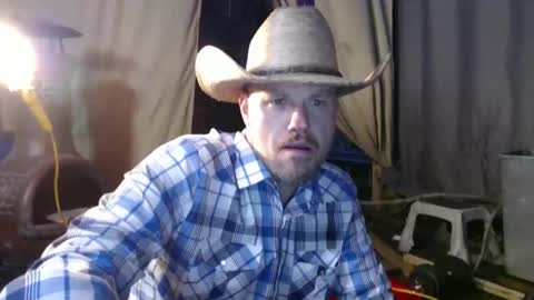 hopper_in_joyce online show from February 15, 2026, 9:41 am