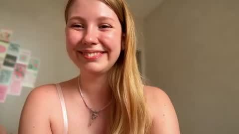 Audrey online show from June 22, 2026, 3:25 am
