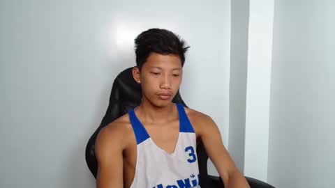 Snapshot of horny_asianmoreno chatting on September 18, 2025, 10:34 pm ROGER online show from September 18, 2025, 10:34 pm