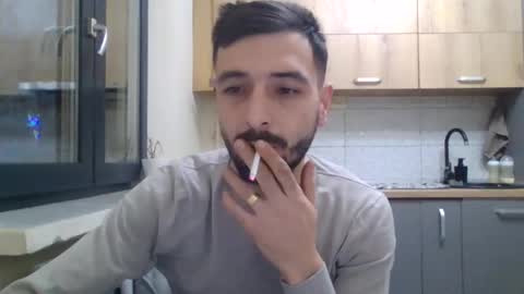 Snapshot of horny_couple9600 chatting on December 19, 2025, 5:36 am horny_couple9600 online show from December 19, 2025, 5:36 am