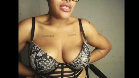 horny_ebonygirl_ online show from May 15, 2026, 7:43 pm