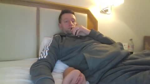 horny_jay86 online show from May 17, 2026, 6:26 pm
