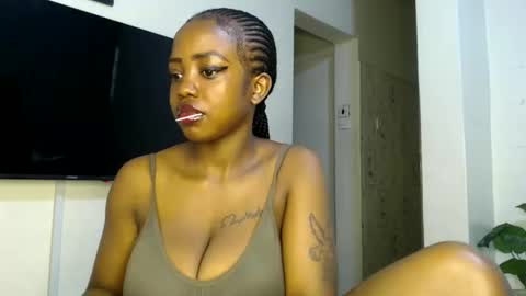 Snapshot of horny_princcess chatting on December 16, 2024, 8:31 am horny_princcess online show from December 16, 2024, 8:31 am