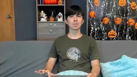 Alex and Camilo online show from November 2, 2025, 8:22 pm